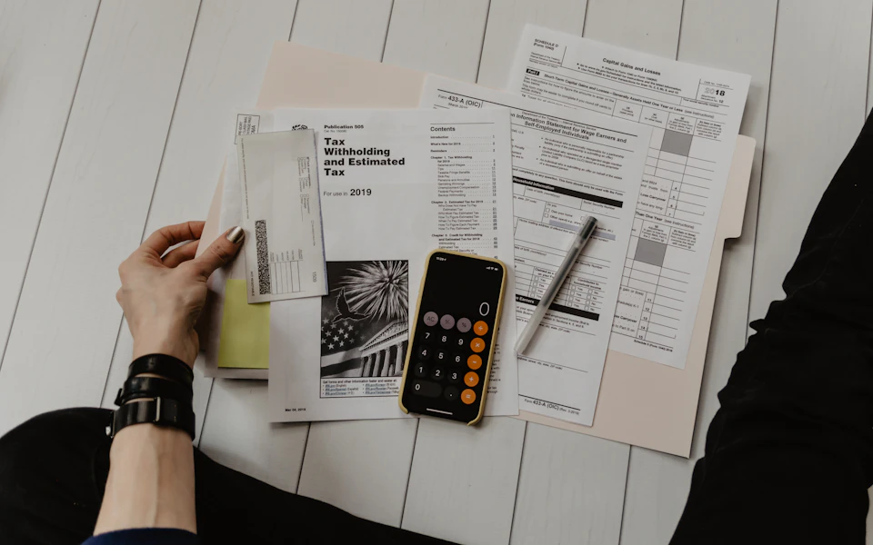Calculator and documents for UAE corporate tax and VAT registration
